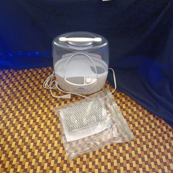Halls HLS1200 Evaporative Humidifier w/ Extra Filter NEW (No BOX) - Picture 1 of 4